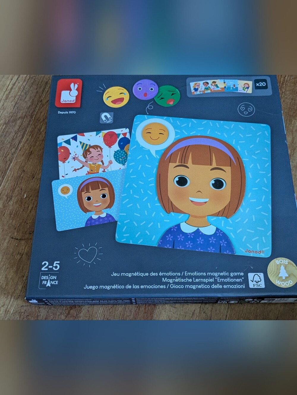 Janod brand - Kids Magnetic Emotions Game